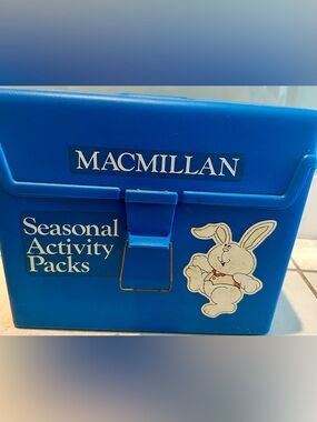 MACMILLAN Seasonal Activity Pack, Plastic Box, Educational Cards/Games/Crafts